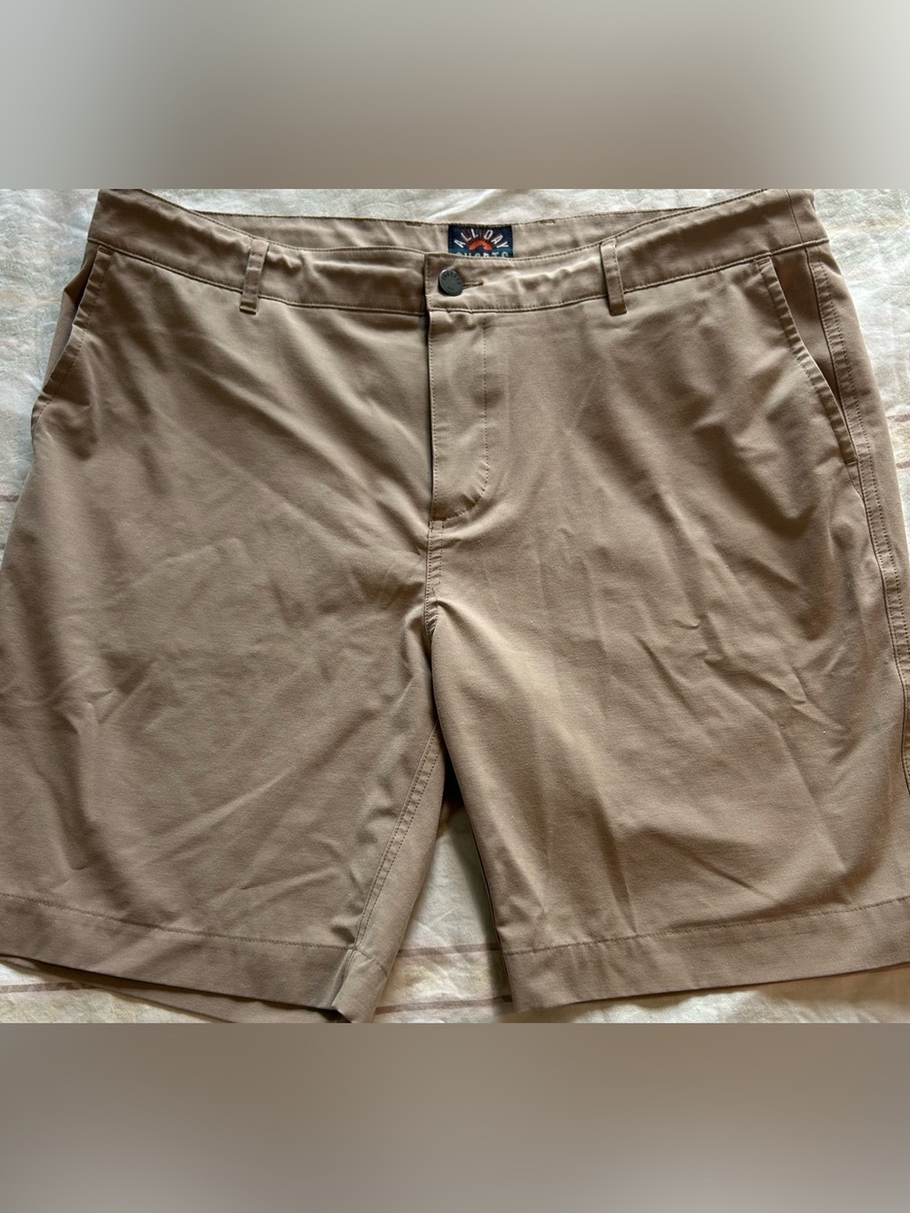 Faherty Men’s EUC All Day Shorts Khaki Beige Tan 8” Inseam Size 36